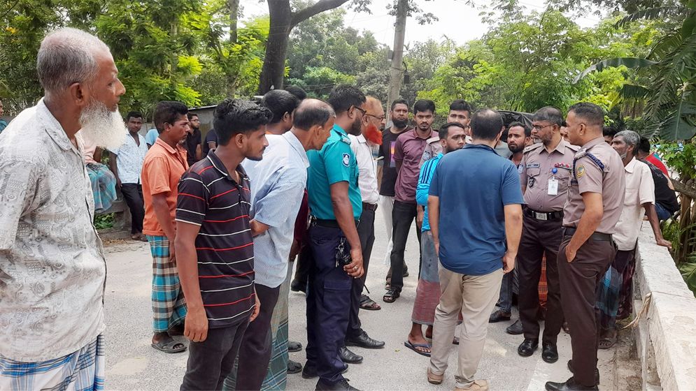 নদী থেকে নিখোঁজ অটোচালকের বস্তাবন্দি মরদেহ উদ্ধার