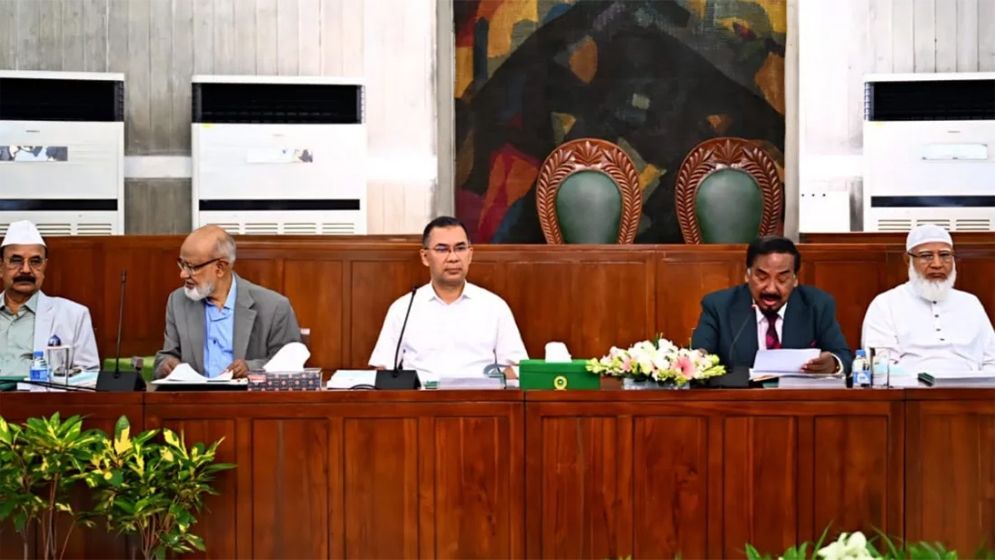 স্বরাষ্ট্রমন্ত্রী ও আইনমন্ত্রীকে ধন্যবাদ জানালেন প্রধানমন্ত্রী