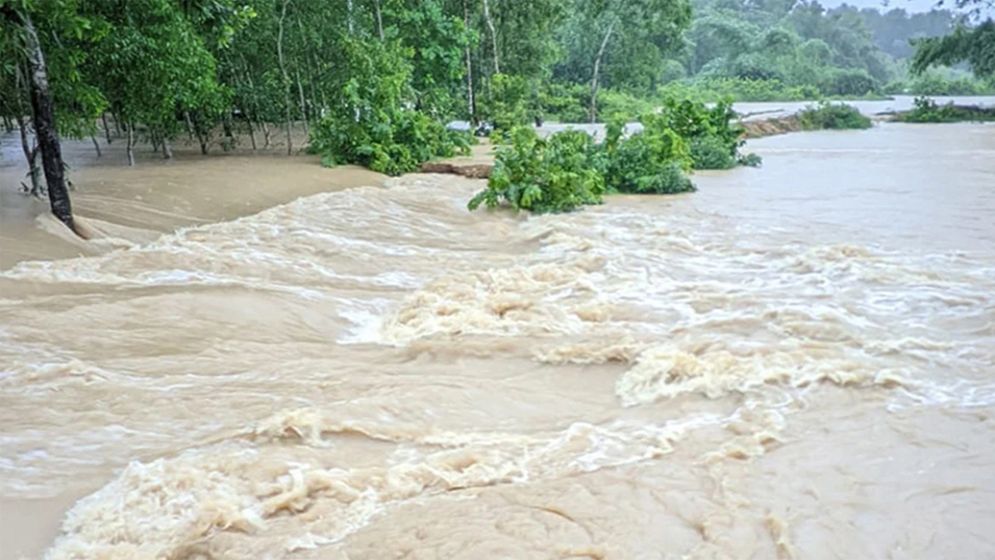 উত্তরাঞ্চলে বন্যার শঙ্কা, বাড়তে পারে নদীর পানি