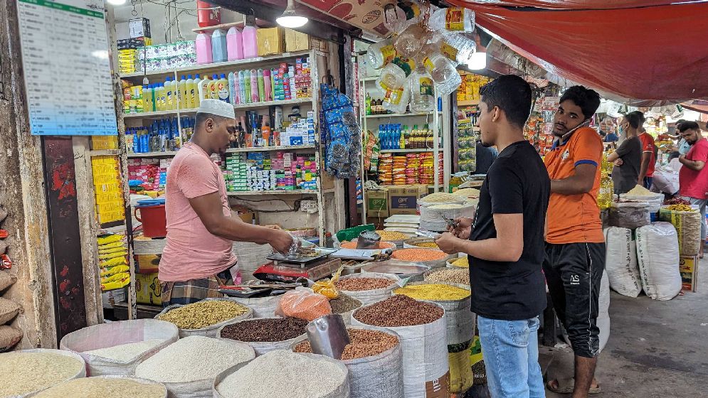 নিত্যপণ্যের দাম হ্রাস ও করমুক্ত আয়সীমা বৃদ্ধি