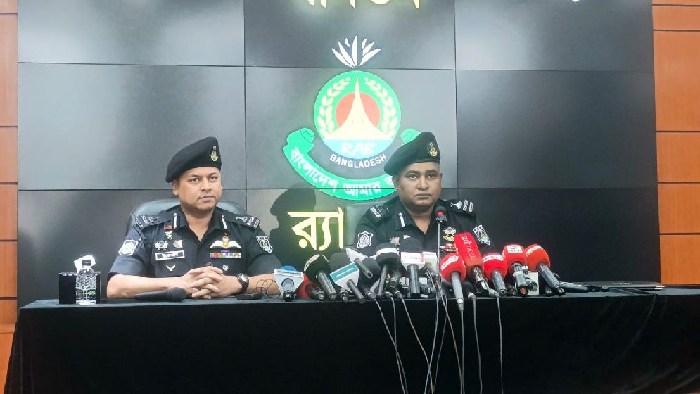 ‘কব্জি কাটা’ গ্রুপের মূলহোতা এক্সেল বাবুসহ গ্রেপ্তার ৬