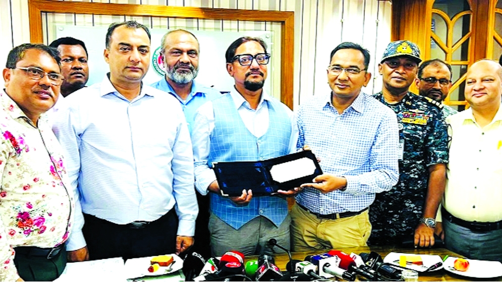 চট্টগ্রাম বন্দর থেকে ১৯৮ কোটি ২৭ লাখ টাকা পৌরকর আদায়