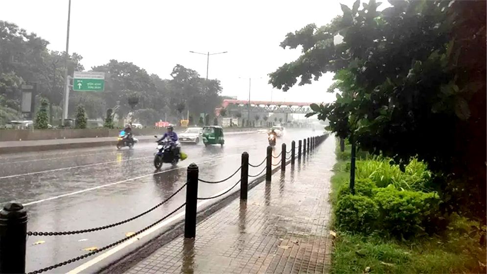 দেশজুড়ে বাড়ছে বৃষ্টির সম্ভাবনা, কমতে পারে গরম