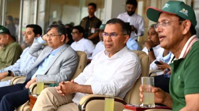 প্রাথমিক বিদ্যালয় গোল্ডকাপ টুর্নামেন্টের ফাইনাল দেখতে আর্মি স্টেডিয়ামে প্রধানমন্ত্রী  