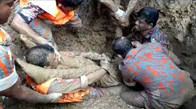রাঙ্গামাটির পাহাড়ধস ট্র্যাজেডি: স্বজনহারাদের কান্না থামেনি