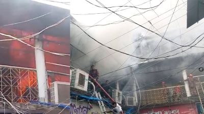 চাঁপাইনবাবগঞ্জের নিউ মার্কেটে আগুন, এক ঘণ্টায় নিয়ন্ত্রণে