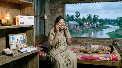 প্রবাসে উপার্জন, ঘরে ভাঙন: বাড়ছে পরকীয়া