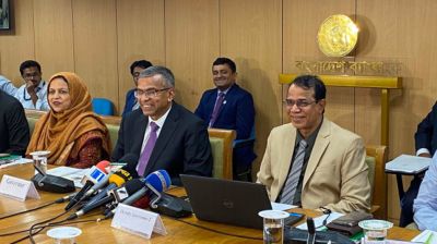 সুদহার অপরিবর্তিত রেখে নতুন মুদ্রানীতি ঘোষণা, প্রণোদনা ৬০ হাজার কোটি
