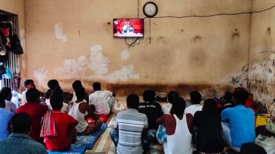 টাঙ্গাইল কারাগারে দেখানো হচ্ছে ফুটবল বিশ্বকাপ