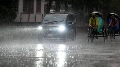 আজ রাতে ঢাকায় বজ্রসহ বৃষ্টির পূর্বাভাস