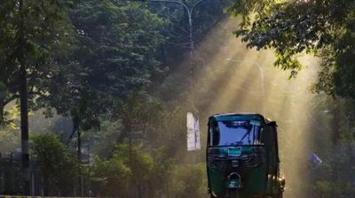 বৃষ্টির পর ঢাকার বাতাসে স্বস্তি, বায়ুদূষণে শীর্ষে ইন্দোনেশিয়া