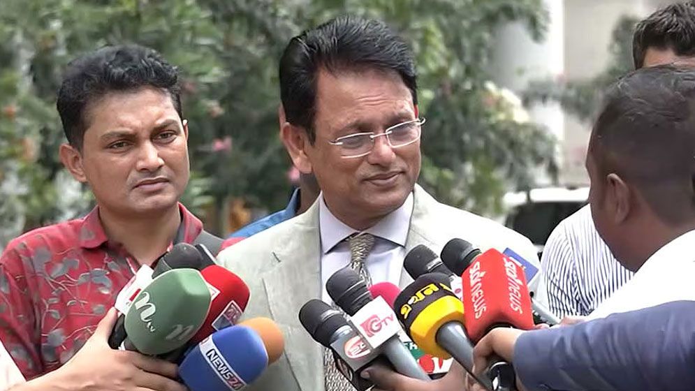 অনার্স পর্যায়ে বাংলা, ইতিহাস ও দর্শন বিভাগ বাতিলের খবরে যা বললেন শিক্ষামন্ত্রী 
