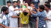 দুধ-সে‌ভেন আপ দি‌য়ে গোসল ক‌রে ব্রা‌জিল ত্যাগ 