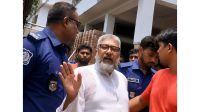 আ.লীগ নেতার বাড়িতে পুলিশের অভিযান, স্বজনদের বাধায় রক্ষা