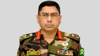 হজ পালন শেষে দেশে ফিরলেন সেনাপ্রধান