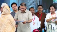 মৌলভীবাজারে ফ্যামিলি কার্ড বিতরণ করলেন প্রধানমন্ত্রীর 