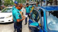 রাজধানীতে ট্রাফিক আইন লঙ্ঘনে একদিনে ২৫৯২ মামলা