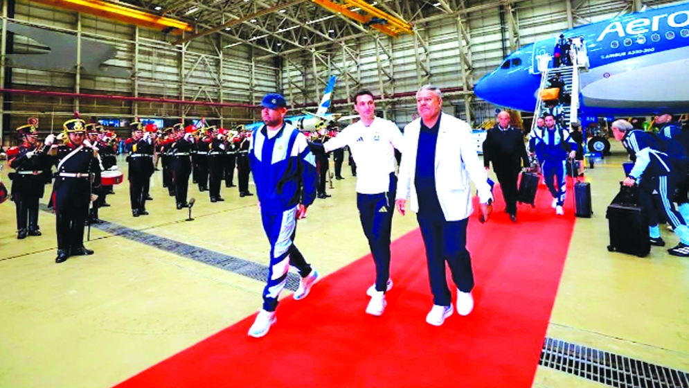 বিশ্বকাপে হার, তবুও নিজের দেশে ভালোবাসায় ভাসল আর্জেন্টিনা দল