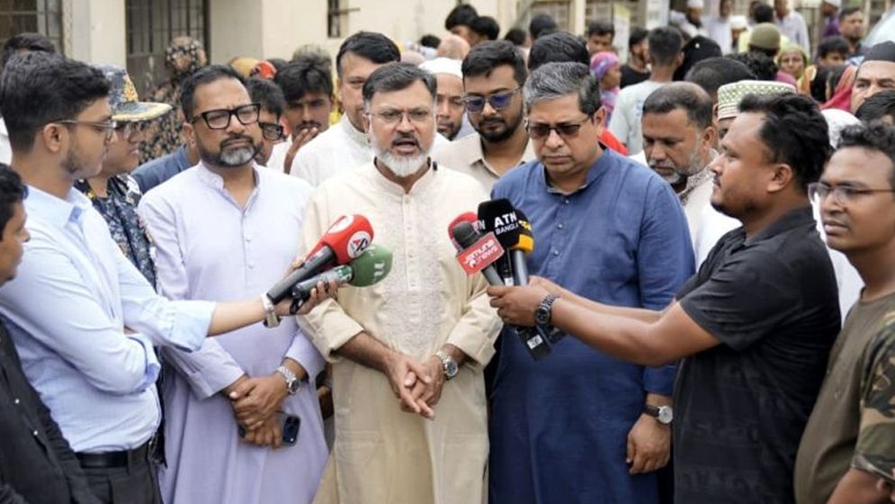 ফিটনেসবিহীন যানবাহন বন্ধের হুঁশিয়ারি ডিএনসিসি প্রশাসকের