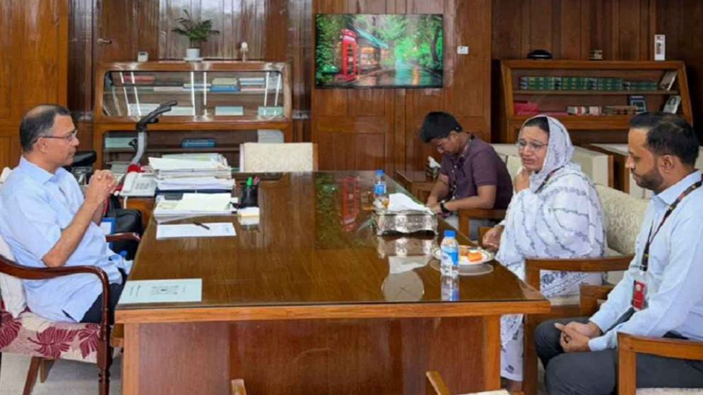 গণঅভ্যুত্থানে শহীদ জাহিদের মাকে চাকরির আশ্বাস প্রধানমন্ত্রীর