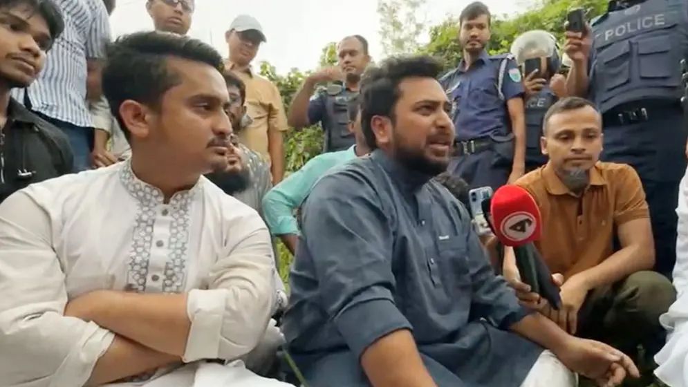 হবিগঞ্জে মামলা করবো, তারপর যাবো : নাহিদ ইসলাম