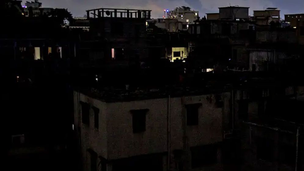বিদ্যুৎ-উপকেন্দ্রে আগুন, সরবরাহে বিঘ্ন রাজধানীর বিভিন্ন এলাকায়