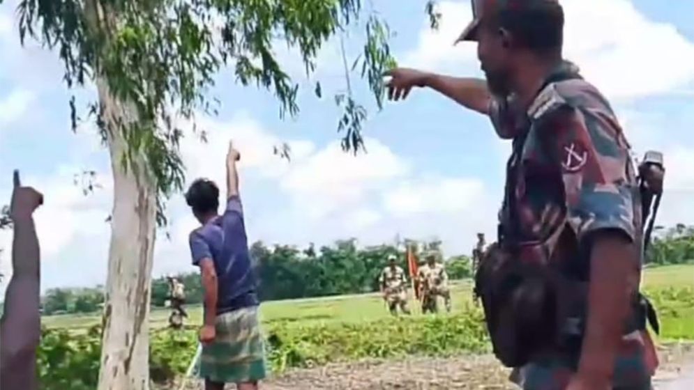 পাটগ্রাম সীমান্তে ফের পুশইনের চেষ্টা, রুখে দিলো বিজিবি-জনতা