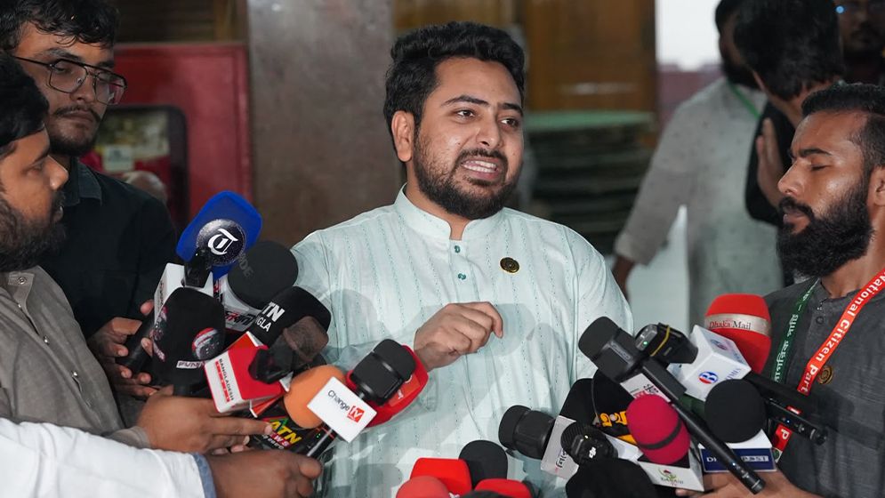 শেখ হাসিনার জন্য ফাঁসির দড়ি অপেক্ষা করছে: নাহিদ ইসলাম