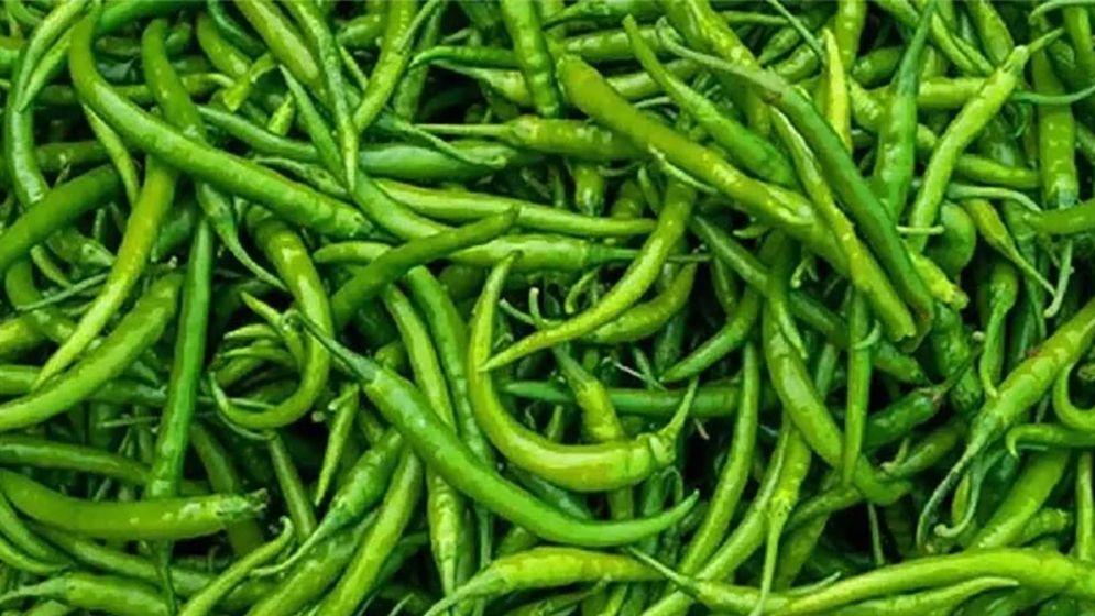 কাঁচা মরিচ কেজি ৪০০ টাকা