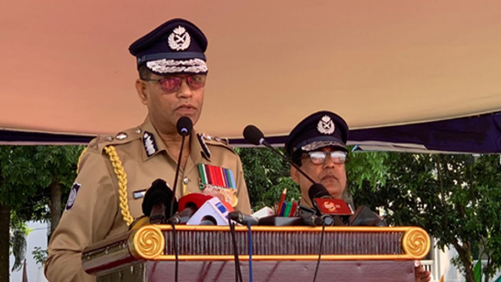 পুলিশকে জনগণের সেবক হিসেবে দায়িত্ব পালন করতে হবে