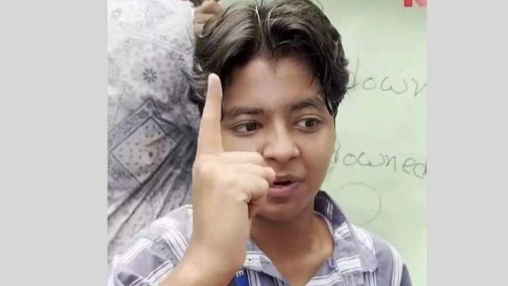‘১২ কোটি শিক্ষার্থীর দায়িত্ব নিয়েছি’ বলে ভাইরাল তরুণী মাইলস্টোনের ছাত্রী নয়