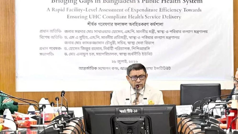 হাসপাতালে দালাল চক্রের অপতৎপরতা স্থায়ীভাবে বন্ধ করা হবে