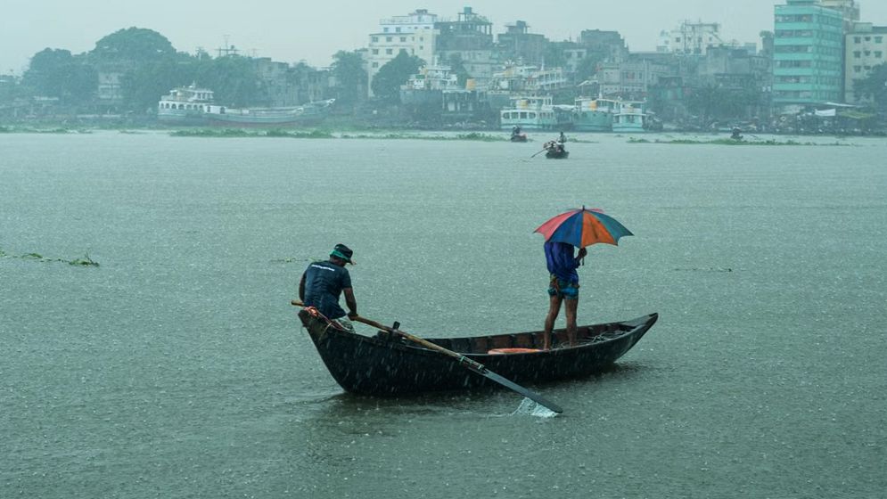 দুপুরের মধ্যে যেসব জেলায় বজ্রসহ বৃষ্টির শঙ্কা