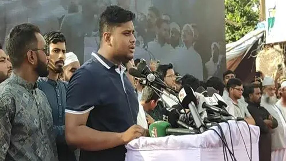 ফার্মের মুরগিরা রাস্তায় এসেছে বলেই আজকে আপনি শিক্ষামন্ত্রী : হাসনাত