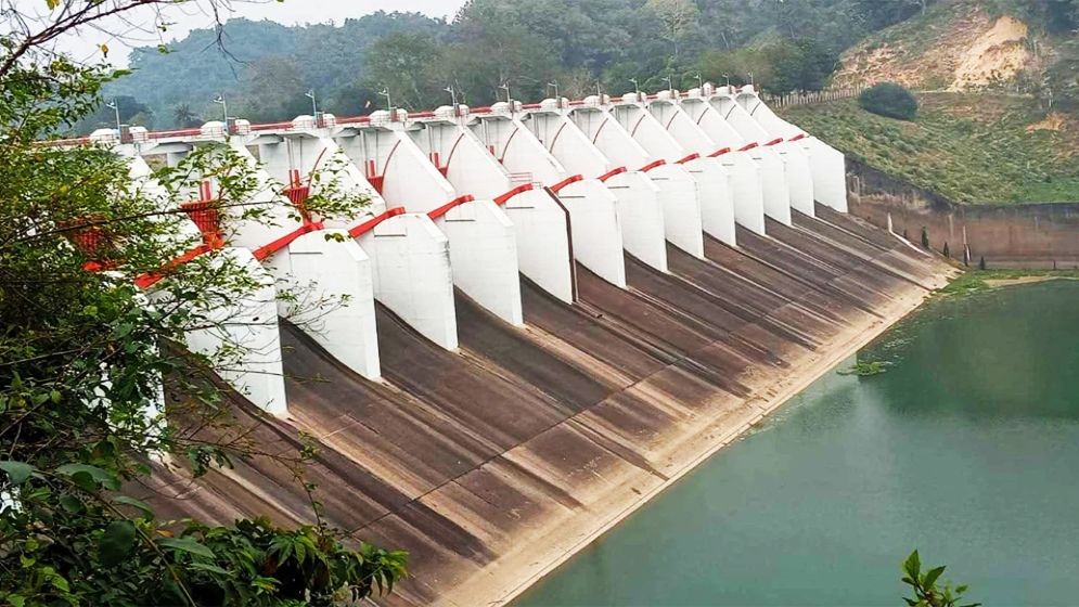 টনা ৫ দিন পর বন্ধ হলো কাপ্তাই বাঁধের ১৬টি জলকপাট