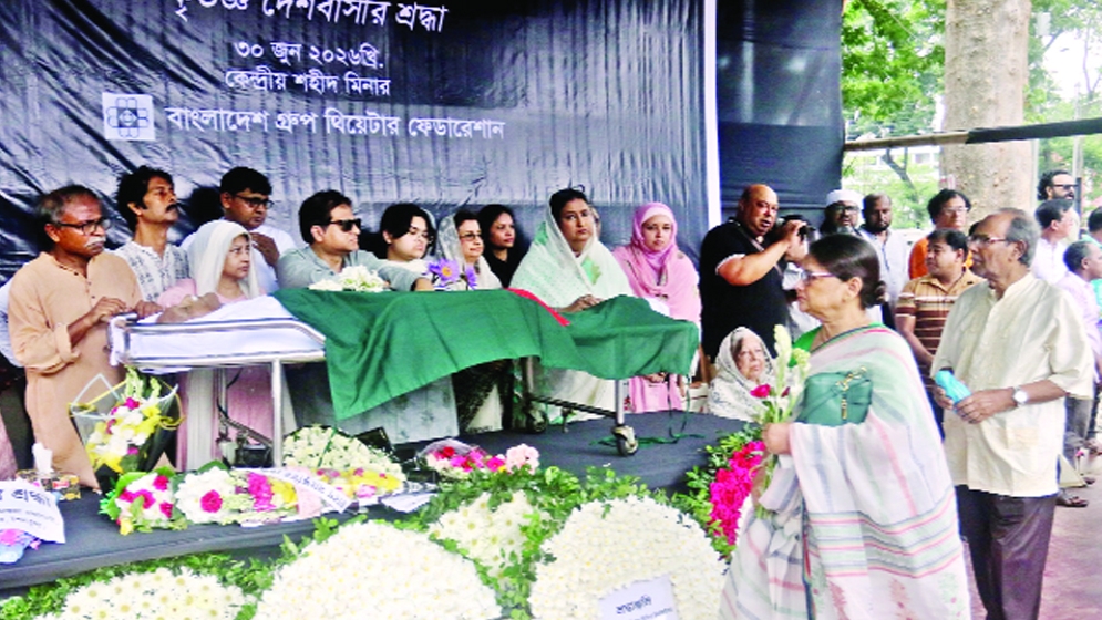 বহুমাত্রিক শিল্পস্রষ্টা মুস্তাফা মনোয়ার বনানীতে শায়িত
