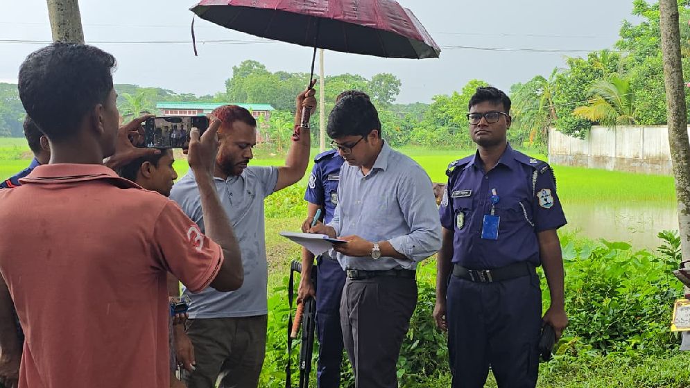 অবৈধ বালু বহনে ৪ বাল্কহেডকে জরিমানা