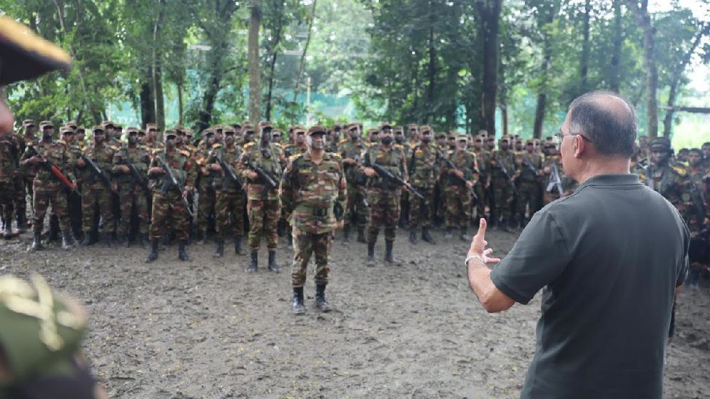 ছবিতে গ্রীষ্মকালীন প্রশিক্ষণ মহড়ায় প্রধানমন্ত্রী