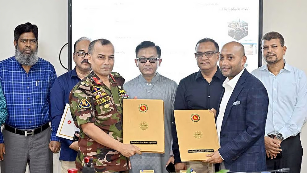 বন্ধ ৯ পাটকলে উৎপাদন শুরু হয়েছে : বাণিজ্যমন্ত্রী
