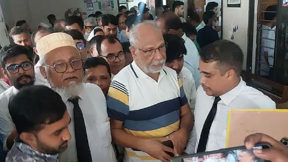 আজ ট্রাইব্যুনালে হাজির করা হচ্ছে লতিফ সিদ্দিকীকে