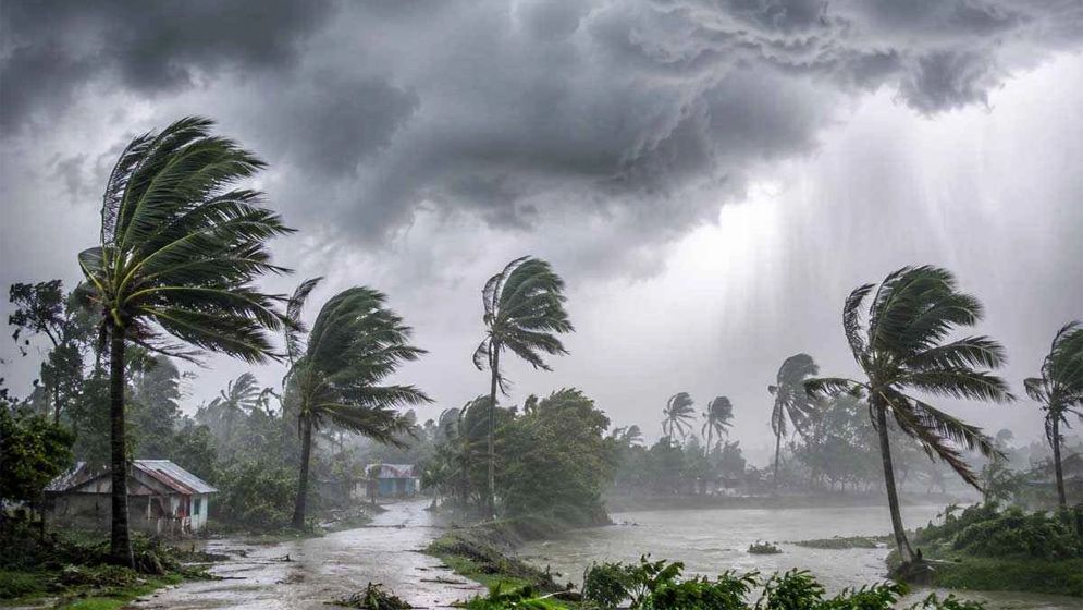 দুপুর ১ টার মধ্যে ১৬ জেলায় ঝড় ও বজ্রবৃষ্টির শঙ্কা