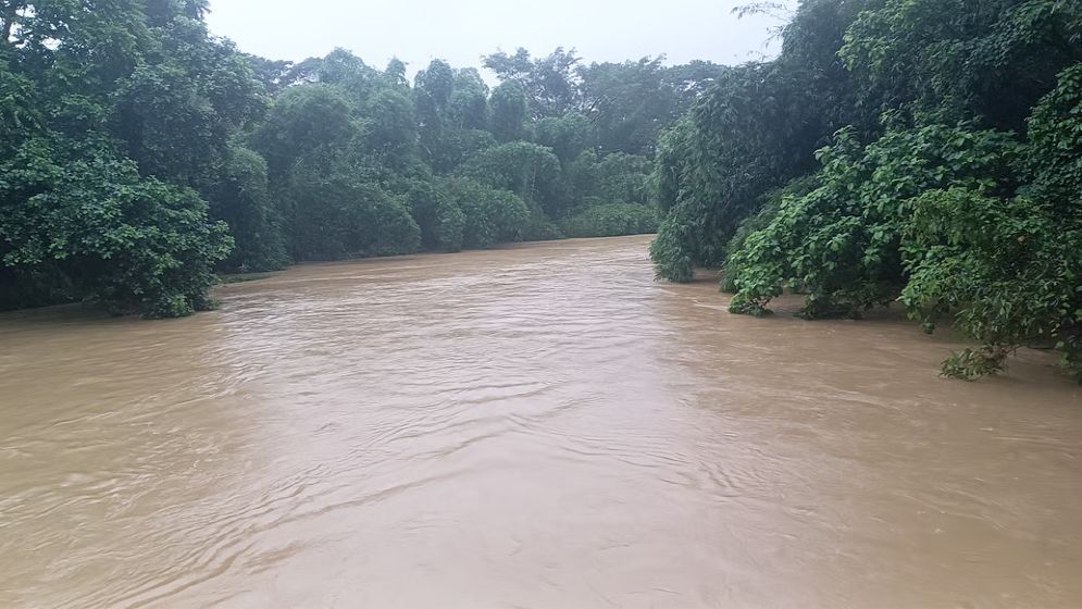 বিপৎসীমার ওপরে সাঙ্গু-মাতামুহুরীর পানি, ৫ জেলায় বন্যার শঙ্কা