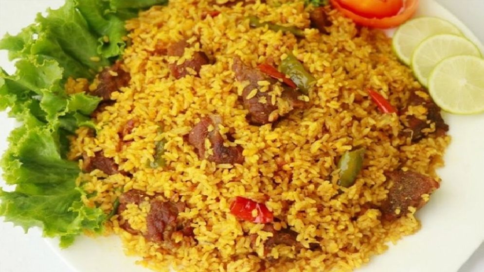 বৃষ্টির দিনে খিচুড়ি এত জনপ্রিয় কেন?