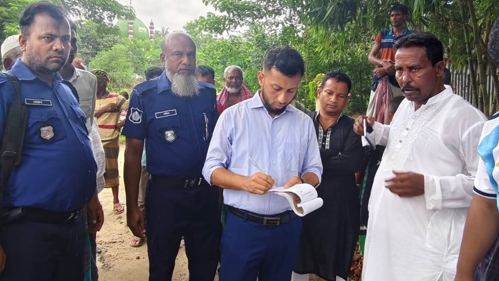 অবৈধভাবে বালু উত্তোলনের দায়ে ৩ মাসের কারাদণ্ড
