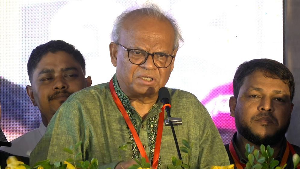 টকশোতে অনেকে হাসিনার সাফাই গাওয়ার চেষ্টা করছেন