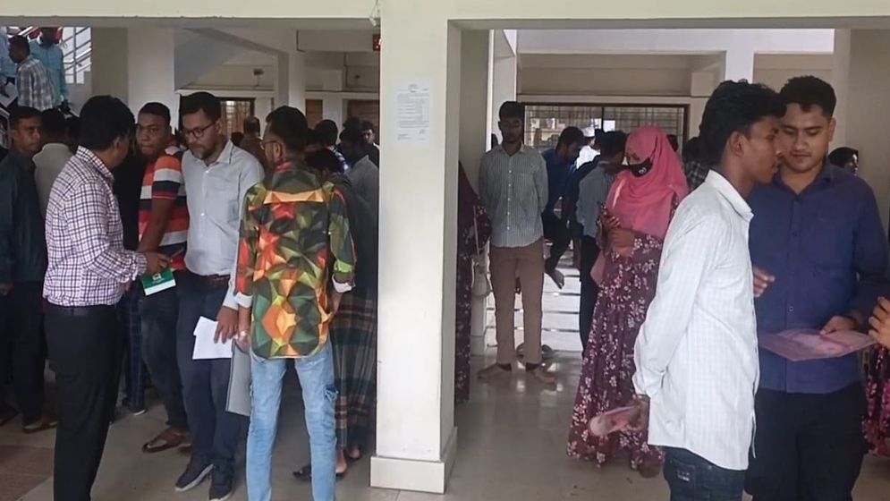 ৫৮ পদের বিপরীতে আবেদন প্রায় পাঁচ শতাধিক