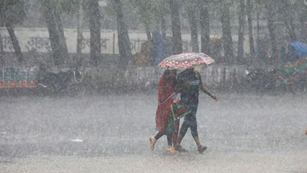 অতি ভারী বর্ষণ হতে পারে যেসব অঞ্চলে
