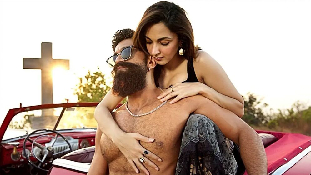 ঘনিষ্ঠ দৃশ্যে অভিনয় নিয়ে মুখ খুললেন কিয়ারা