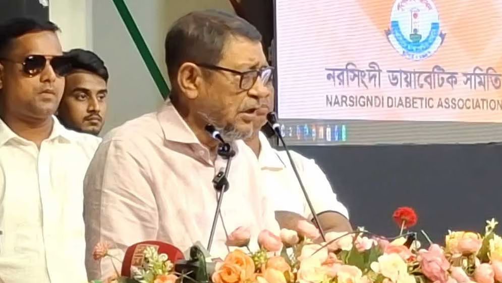 যেখানে অবহেলা-দুর্নীতি সেখানেই চাকরিচ্যুতি : স্বাস্থ্যমন্ত্রী