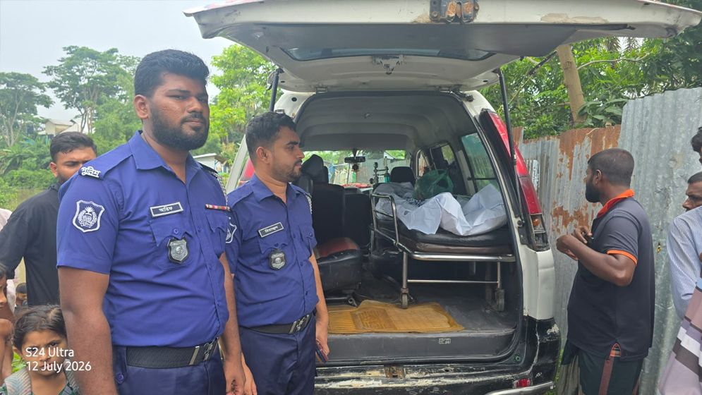 কুয়াকাটায় গৃহবধূর ঝুলন্ত মরদেহ উদ্ধার